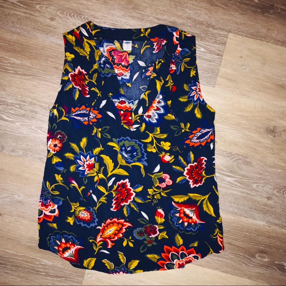 🌺 Old NavyFloral Tunic 🌺